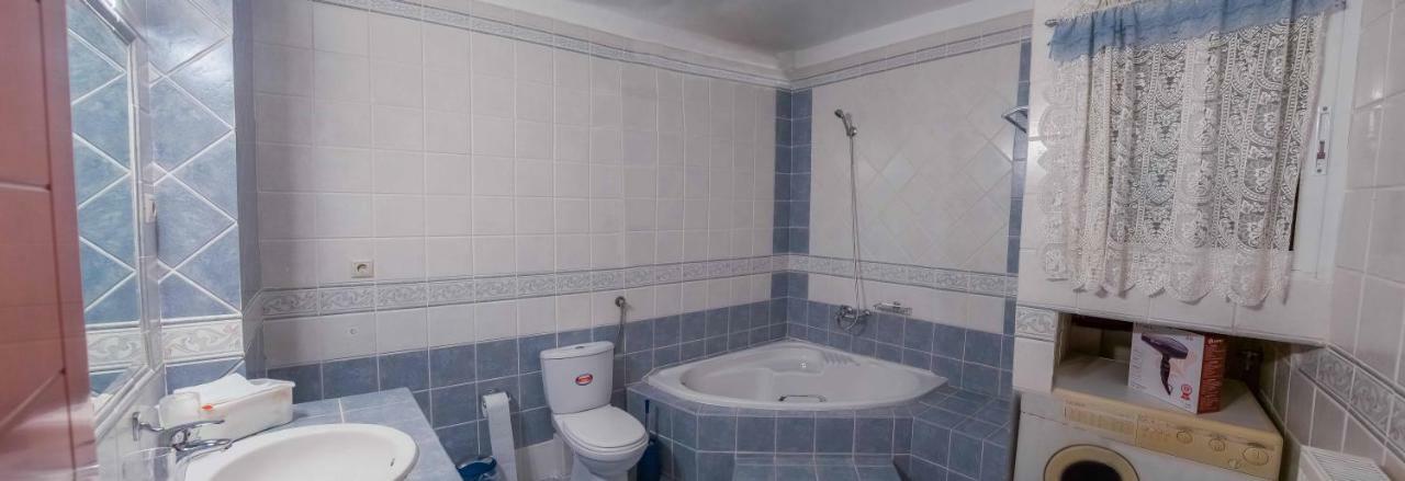 Luxury Center Apartment